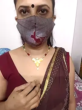 Snapshot of Cute-manisha chatting on June 28, 2:39 am Cute-manisha online show from June 28, 2:39 am