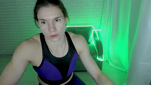 Snapshot of Lisa_Ray chatting on February 19, 1:51 am Lisa Ray online show from February 19, 1:51 am