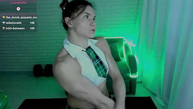 Snapshot of Lisa_Ray chatting on March 1, 7:41 am Lisa Ray online show from March 1, 7:41 am