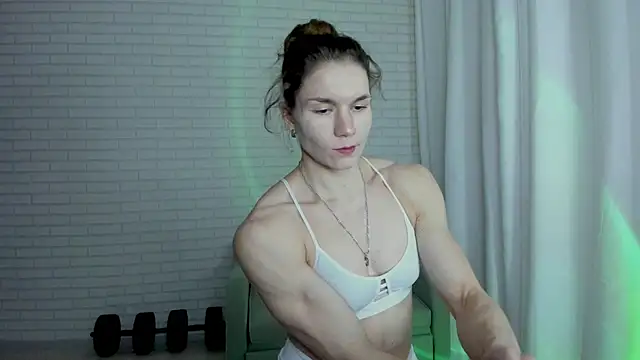 Snapshot of Lisa_Ray chatting on September 28, 8:42 am Lisa Ray online show from September 28, 8:42 am