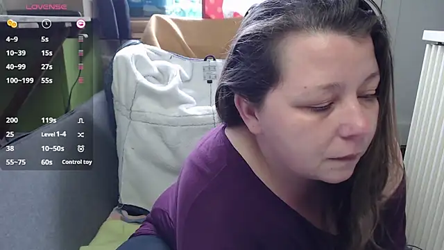 Snapshot of KasiaPrivat chatting on January 8, 11:54 am KasiaPrivat online show from January 8, 11:54 am