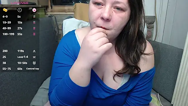 Snapshot of KasiaPrivat chatting on January 17, 8:11 pm KasiaPrivat online show from January 17, 8:11 pm