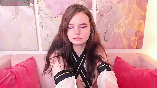 AmA lia  online show from March 13, 8:15 am