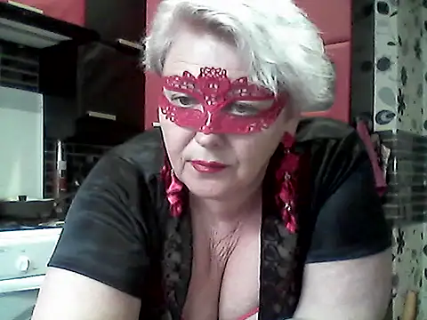 Snapshot of Lisa_Suzie chatting on April 20, 1:47 pm Lisa Suzie online show from April 20, 1:47 pm