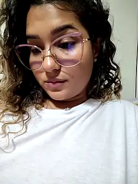 BrendaGirs online show from April 1, 2:45 am