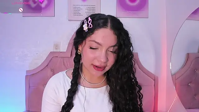 Snapshot of amandalee01 chatting on September 12, 7:36 pm amandalee01 online show from September 12, 7:36 pm