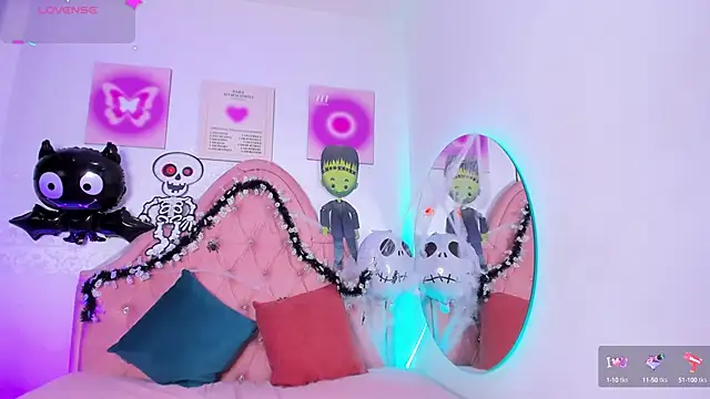 Snapshot of amandalee01 chatting on October 11, 7:12 pm amandalee01 online show from October 11, 7:12 pm