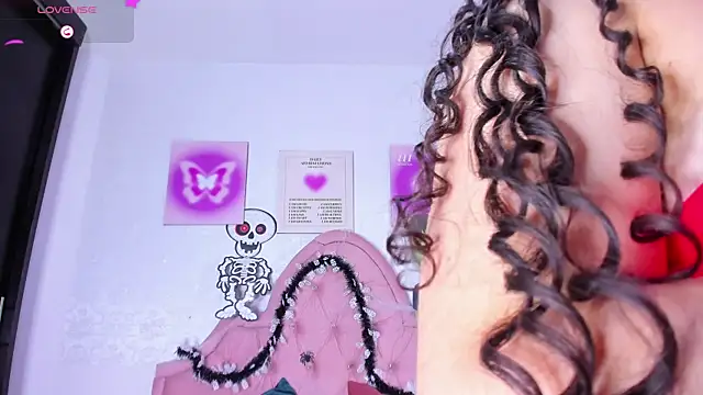 Snapshot of amandalee01 chatting on October 16, 7:48 pm amandalee01 online show from October 16, 7:48 pm