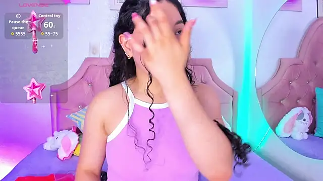 Snapshot of amandalee01 chatting on November 24, 7:57 pm amandalee01 online show from November 24, 7:57 pm