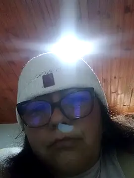 Snapshot of Darly_Gomez chatting on December 21, 12:27 pm Darly Gomez online show from December 21, 12:27 pm