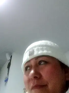 Snapshot of Darly_Gomez chatting on February 4, 10:24 pm Darly Gomez online show from February 4, 10:24 pm