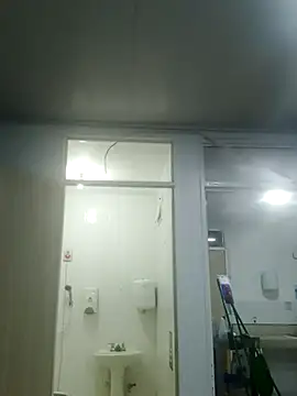 Snapshot of Darly_Gomez chatting on February 12, 12:58 am Darly Gomez online show from February 12, 12:58 am