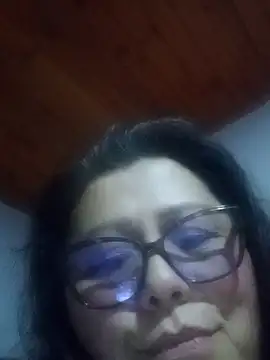 Snapshot of Darly_Gomez chatting on March 18, 10:48 pm Darly Gomez online show from March 18, 10:48 pm