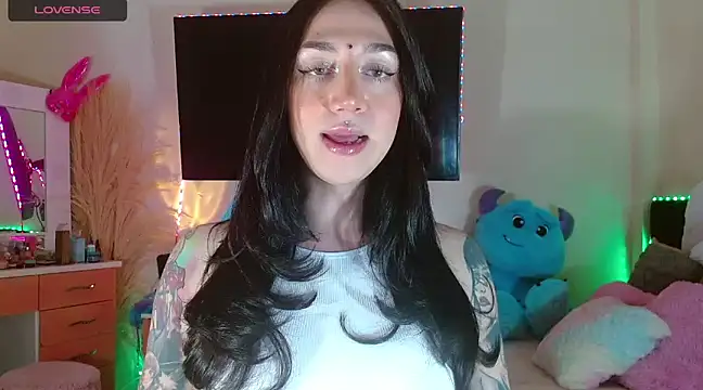 Snapshot of karla_zambrano chatting on December 7, 6:04 pm karla zambrano online show from December 7, 6:04 pm