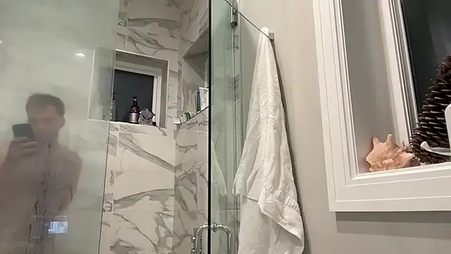 69woodinson online show from April 9, 1:16 am