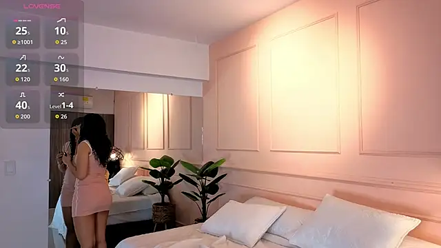 SHARONN     online show from October 15, 4:12 am