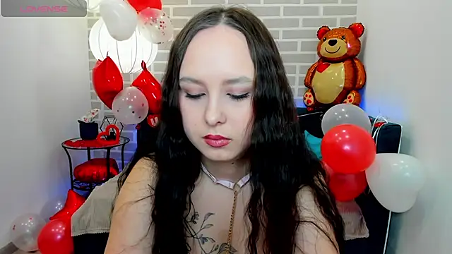 BeatriceReeves online show from February 11, 1:10 am