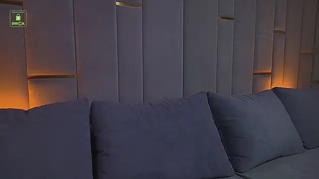 Ishtar Divine online show from February 13, 7:24 am