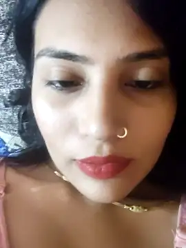 Snapshot of unique_gracy chatting on October 24, 3:36 am unique gracy online show from October 24, 3:36 am