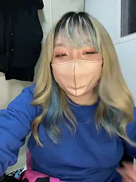 Snapshot of YUNA-yuna chatting on January 6, 4:23 pm YUNA-yuna online show from January 6, 4:23 pm