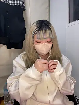 Snapshot of YUNA-yuna chatting on January 13, 3:36 pm YUNA-yuna online show from January 13, 3:36 pm