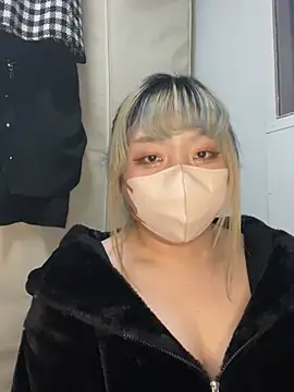 Snapshot of YUNA-yuna chatting on January 14, 1:49 pm YUNA-yuna online show from January 14, 1:49 pm