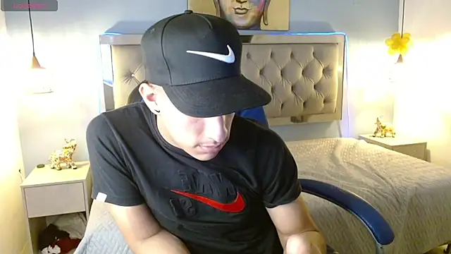 Snapshot of Jheidertwink chatting on January 24, 4:16 am Jheidertwink online show from January 24, 4:16 am