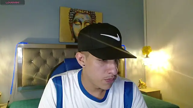 Snapshot of Jheidertwink chatting on January 27, 3:37 am Jheidertwink online show from January 27, 3:37 am