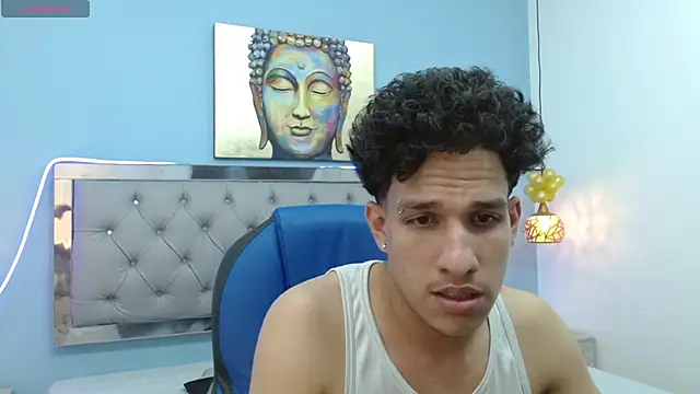 Snapshot of Jheidertwink chatting on February 14, 3:43 am Jheidertwink online show from February 14, 3:43 am