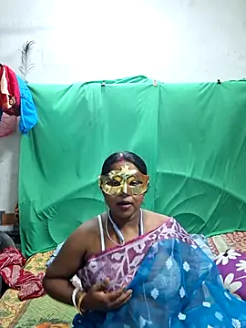Snapshot of Real_Desi_Couple chatting on May 31, 5:09 pm Real Desi Couple online show from May 31, 5:09 pm