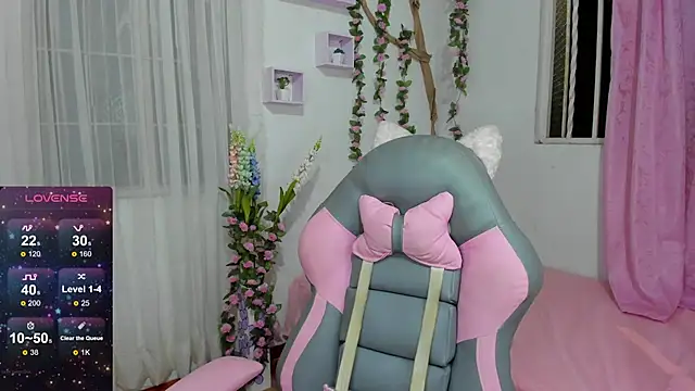 Snapshot of Eily__ chatting on February 11, 5:26 am Eily online show from February 11, 5:26 am