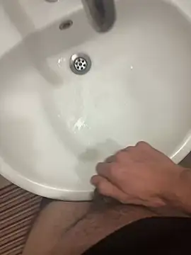 Snapshot of denizli18 chatting on December 18, 7:30 pm denizli18 online show from December 18, 7:30 pm