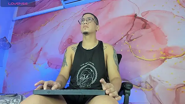 JoshMillerr  online show from November 8, 2:45 am