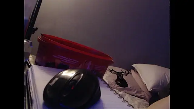 claymooreclydebonniebank online show from December 9, 4:45 am