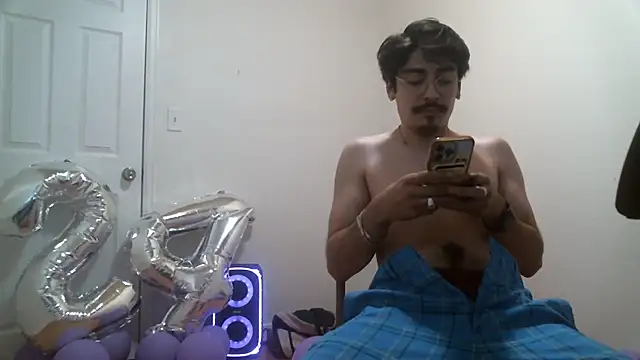 Snapshot of superog122 chatting on July 18, 5:06 pm superog122 online show from July 18, 5:06 pm
