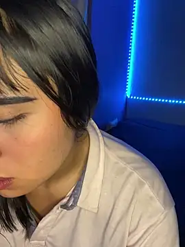 Snapshot of Chelly_GS chatting on December 23, 5:39 am Chelly GS online show from December 23, 5:39 am