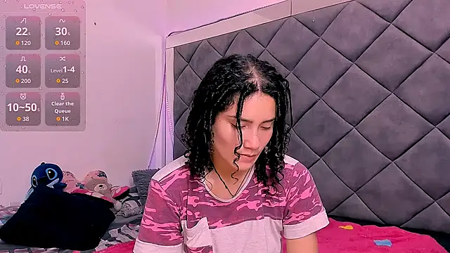 Nellyhills online show from November 15, 5:09 pm