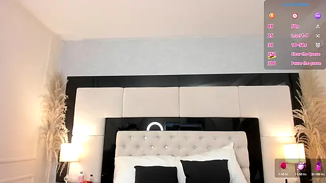 CarlaRossi  online show from October 7, 7:44 pm