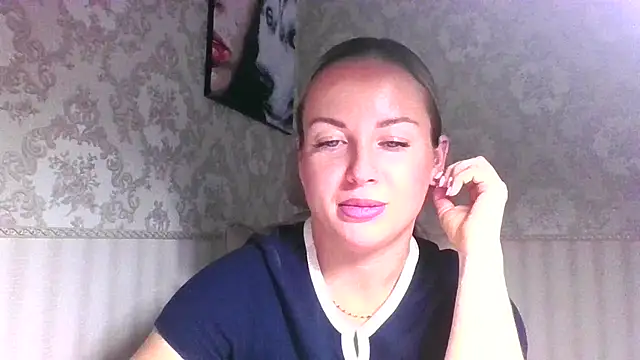 Snapshot of jennifer838 chatting on October 6, 12:02 pm jennifer838 online show from October 6, 12:02 pm