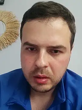 Snapshot of CuteMan33 chatting on October 20, 2:12 am CuteMan33 online show from October 20, 2:12 am