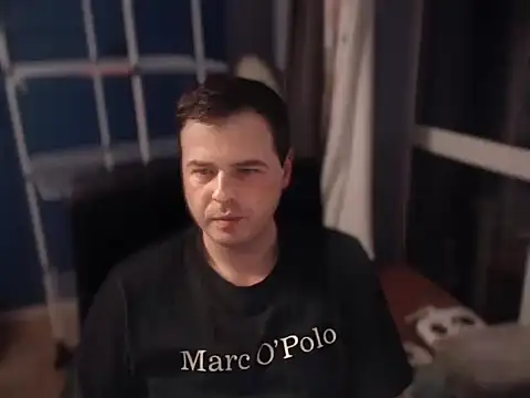 Snapshot of CuteMan33 chatting on October 22, 10:20 pm CuteMan33 online show from October 22, 10:20 pm