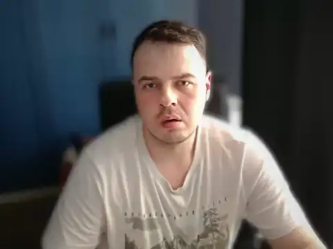 CuteMan33 online show from March 29, 1:00 pm