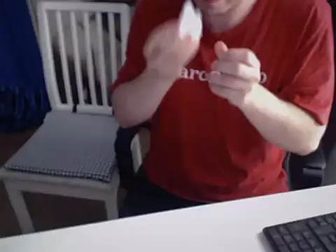 Snapshot of CuteMan33 chatting on July 3, 9:27 am CuteMan33 online show from July 3, 9:27 am