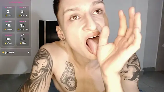 arthurphoenix  online show from December 19, 6:01 am