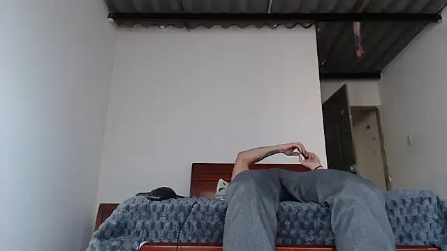 arthurphoenix  online show from November 10, 7:57 pm