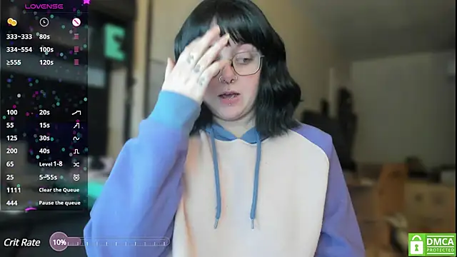 cute aggro gamer girl online show from December 13, 3:05 am