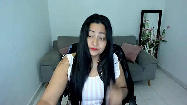 Snapshot of Adele_Sweett chatting on October 30, 10:38 am Adele Sweett online show from October 30, 10:38 am