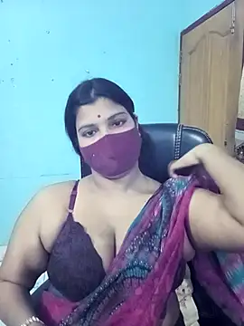 Snapshot of Hot-Angel_ chatting on September 27, 11:10 pm Hot-Angel online show from September 27, 11:10 pm