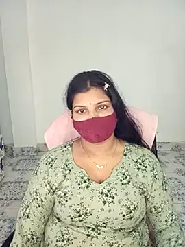 Snapshot of Hot-Angel_ chatting on October 28, 1:20 am Hot-Angel online show from October 28, 1:20 am