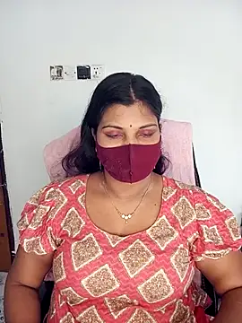 Snapshot of Hot-Angel_ chatting on November 3, 3:30 am Hot-Angel online show from November 3, 3:30 am